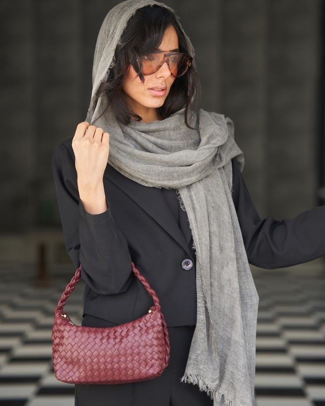 کیف دوشی زنانه بافتدار مدل دسته بافته کد 9536
