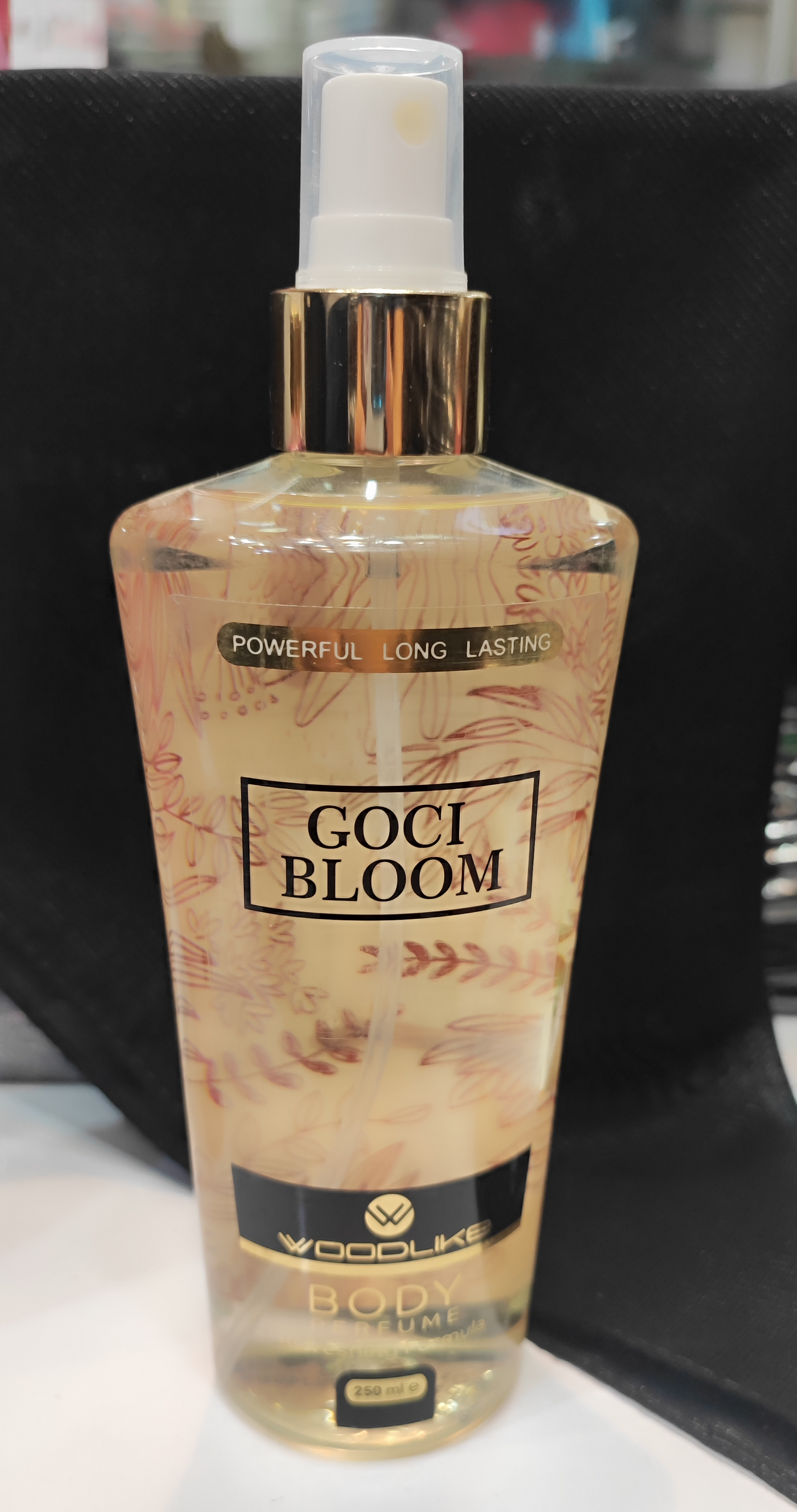 عکس محصول بادی اسپلش زنانه وودلایک مدل Good Girl حجم ۲۵۰ میلی‌لیتر