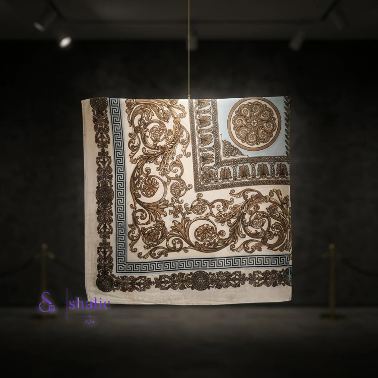 مینی اسکارف کرم قهوه ای با طرح باروک و حاشیه آبی