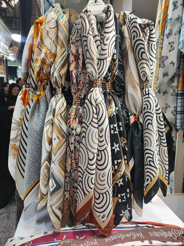 مینی اسکارف ابریشمی مدل کوبیسم