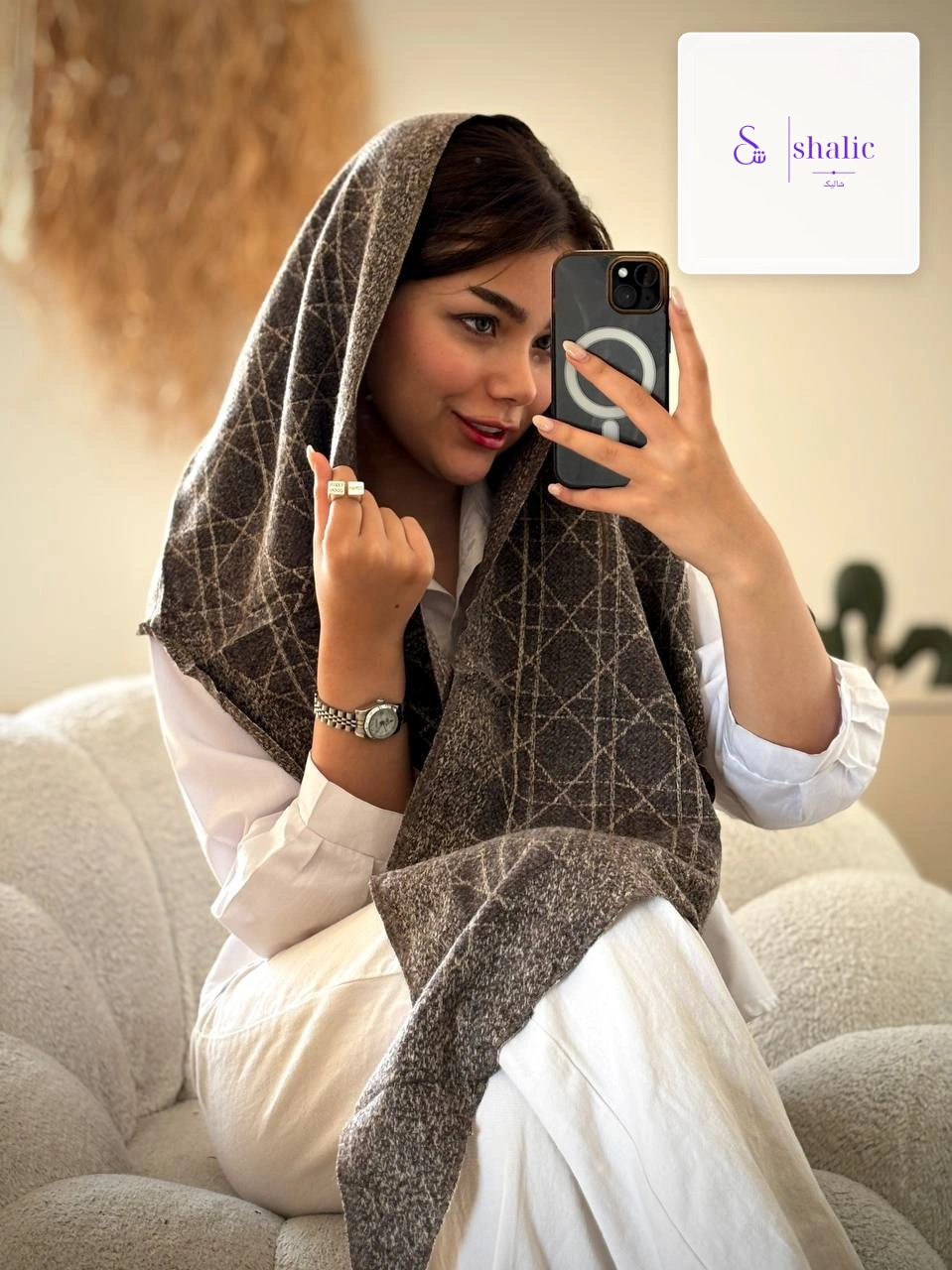 مدل با روسری 3 گوش موهر دیور رنگ قهوه ای تیره